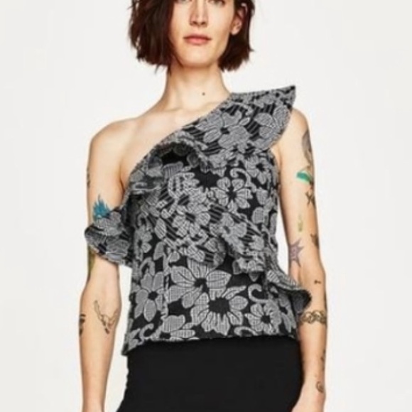 Zara Black Floral One Shoulder Ruffle Top Sz M - Picture 3 of 7